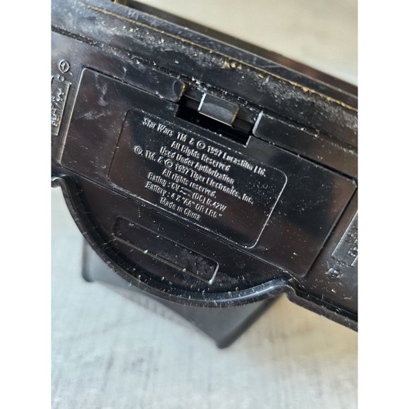 Vintage 1997 Tiger Electronics Star Wars Darth Vader Helmet LCD Game Nonworking - Picture 3 of 10